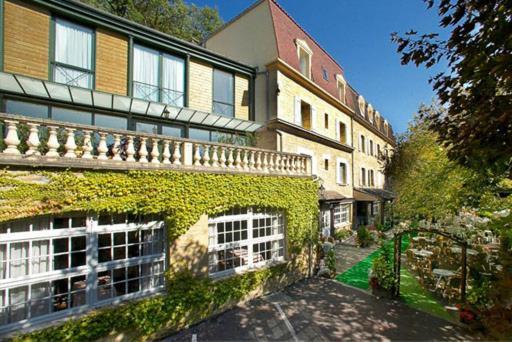 Restaurant Plaisance-piscine Couverte Et Chauffee- Proche Sarlat- Vitrac (Dordogne)